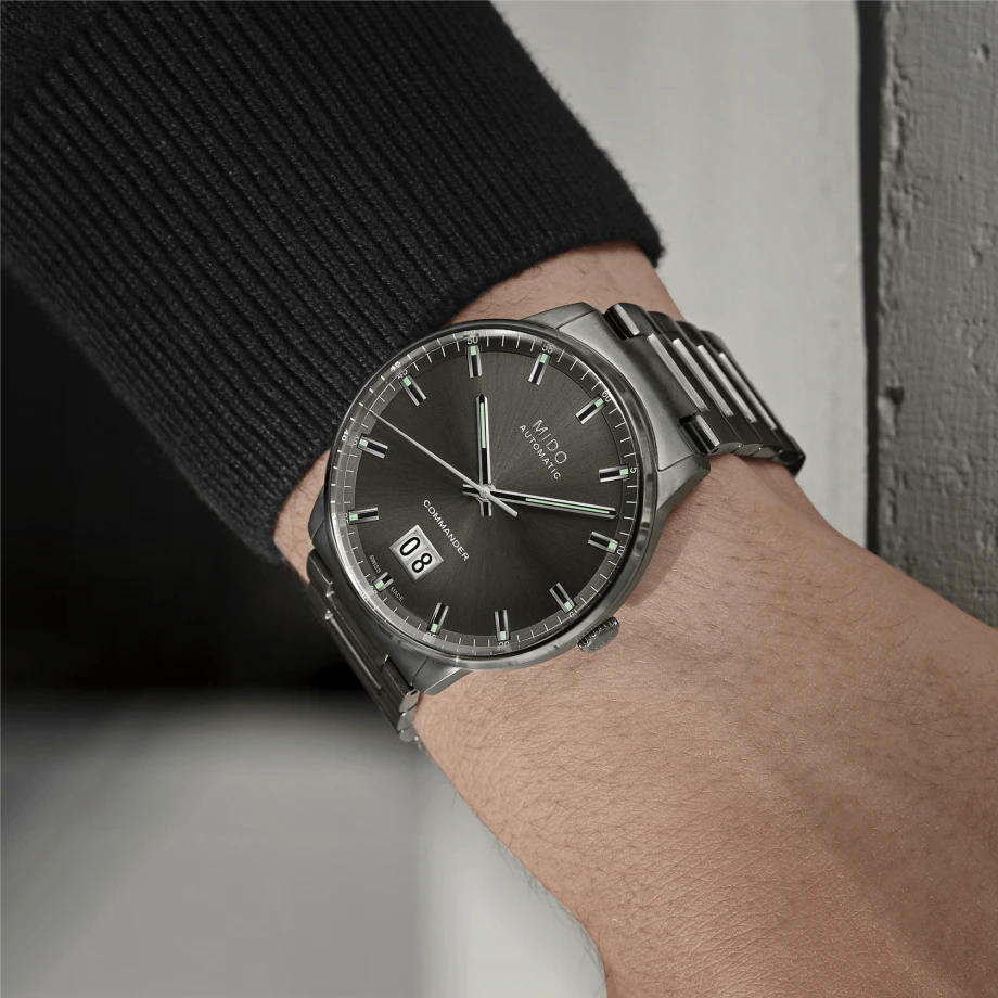 202669 M0216263306100 6 wrist 1 t64b03b5240f9205c