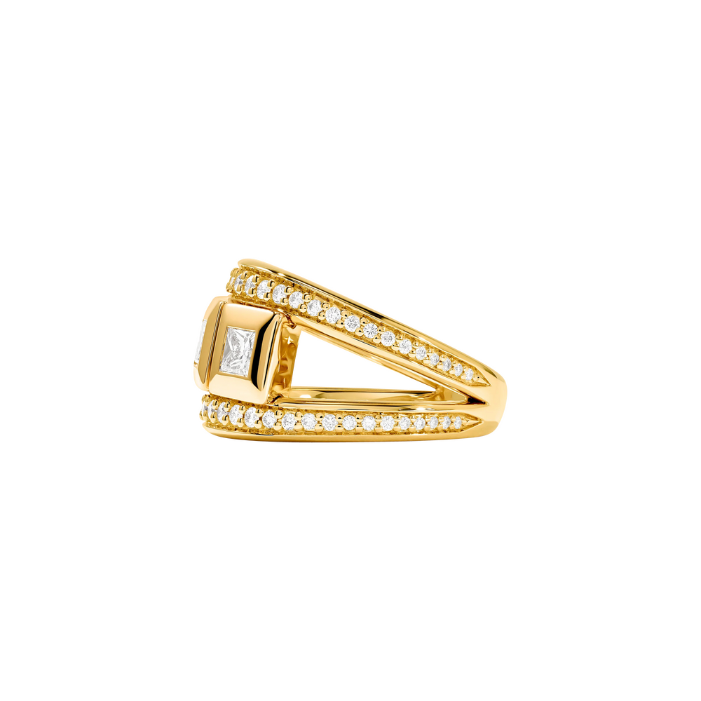 Tamara Comolli Curriculum Vitae 3 Diamond Pavé Ring