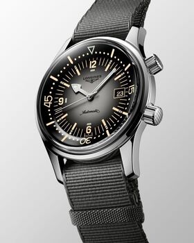 203920 longines watch front collection the longines legend diver watch l3 774 4 70 2 800x1000 l64b0402006be70f7